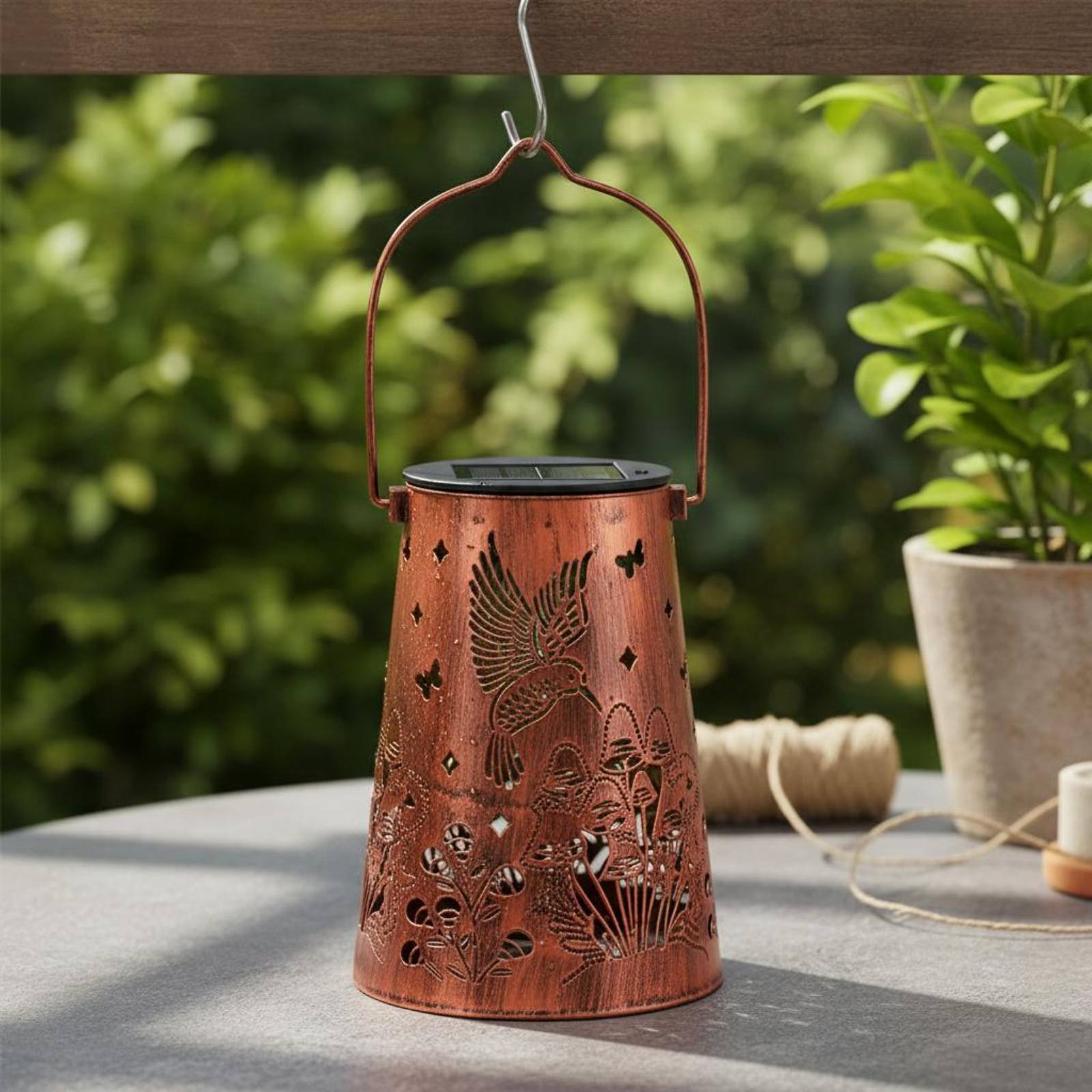 Wzór lampionu w stylu kwiatowy – Solar Lantern Hanging recenzja i cena
