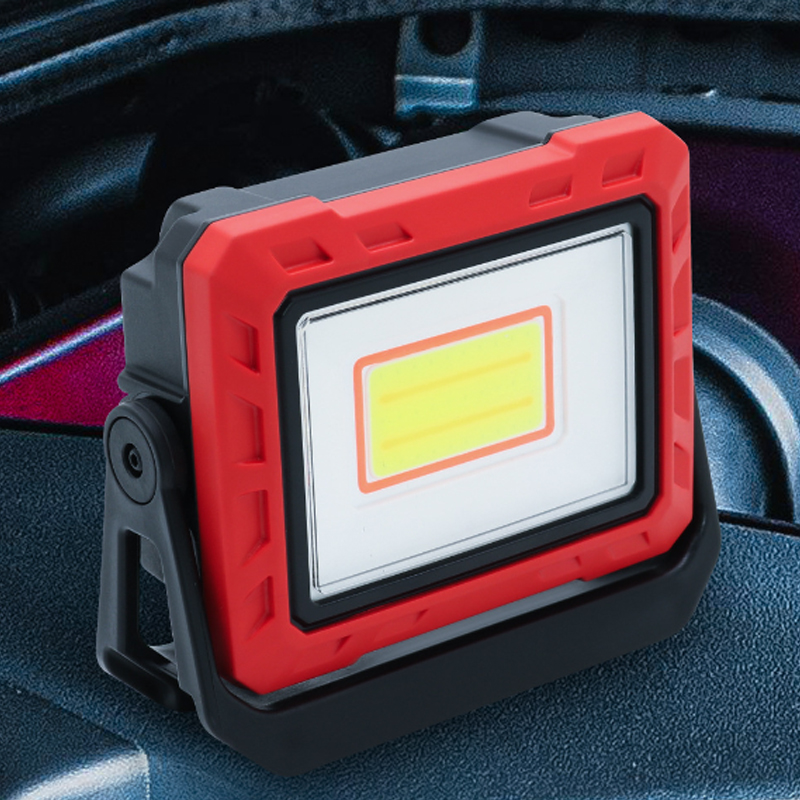 Lampa robocza LED 4000mAh: Prz – Outdoor Lighting Jobs recenzja i cena